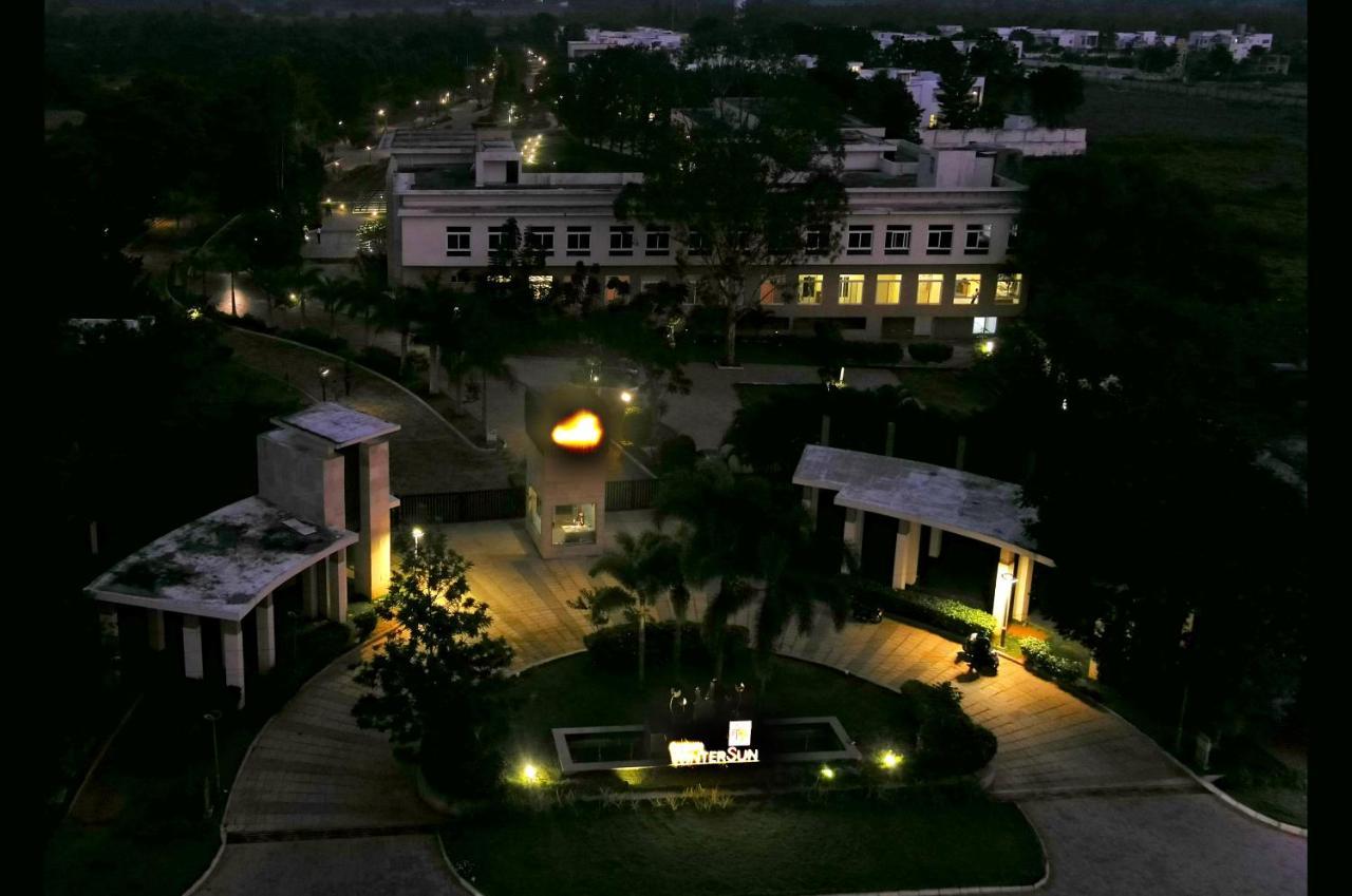 Spree Resort At Century Wintersun Dod Ballāpur Eksteriør billede